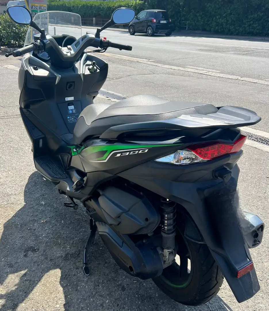 Kawasaki J300 Abs Black - 1
