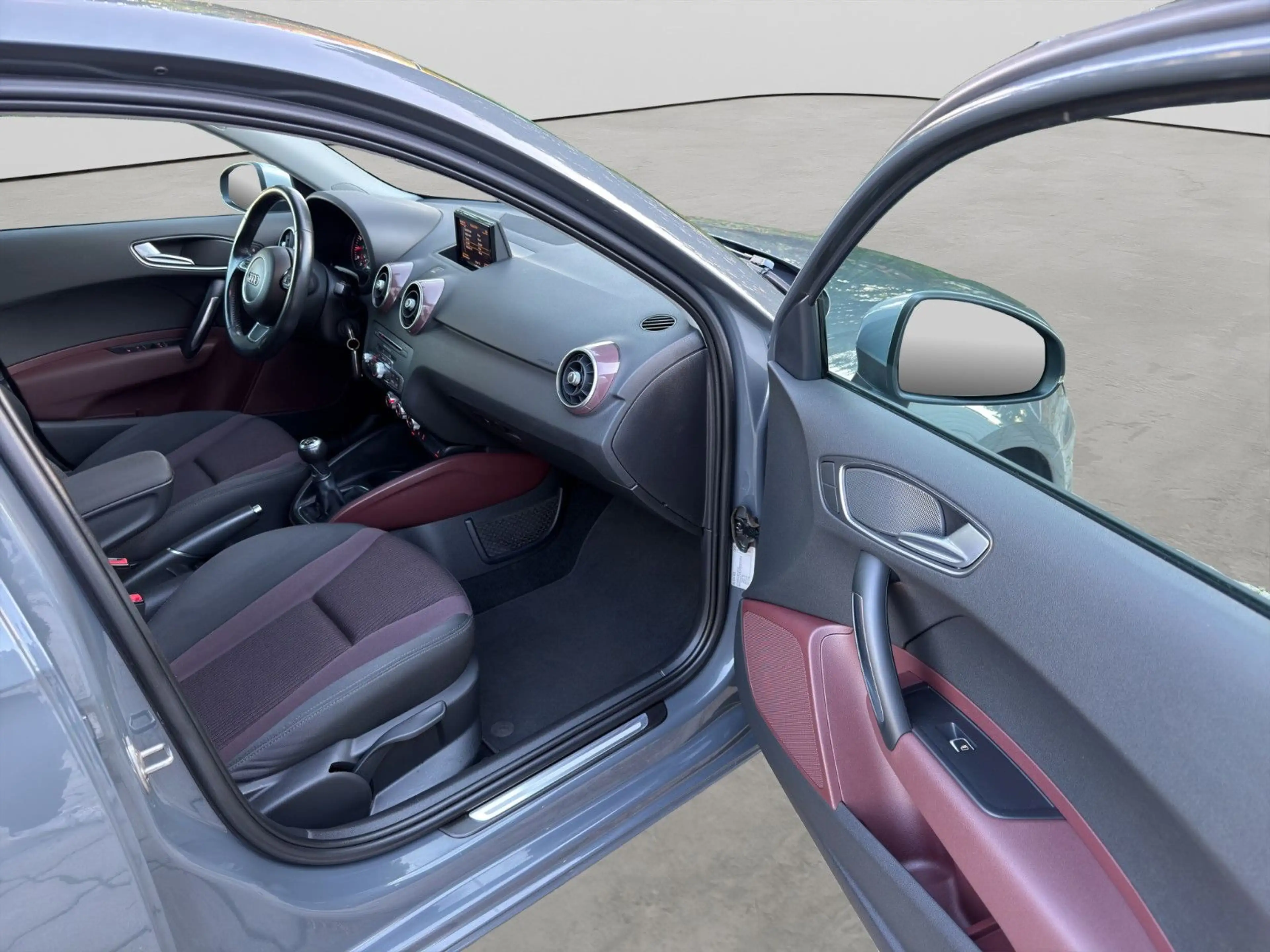 Audi A1 Sportback 1.4 KLIMAAUT SITZH XEN NAV PDC GJR — photo 15