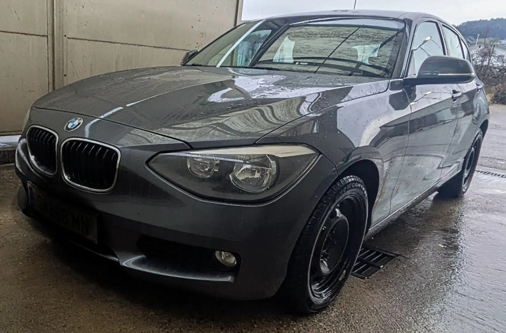 BMW 118 118d Grau - 2