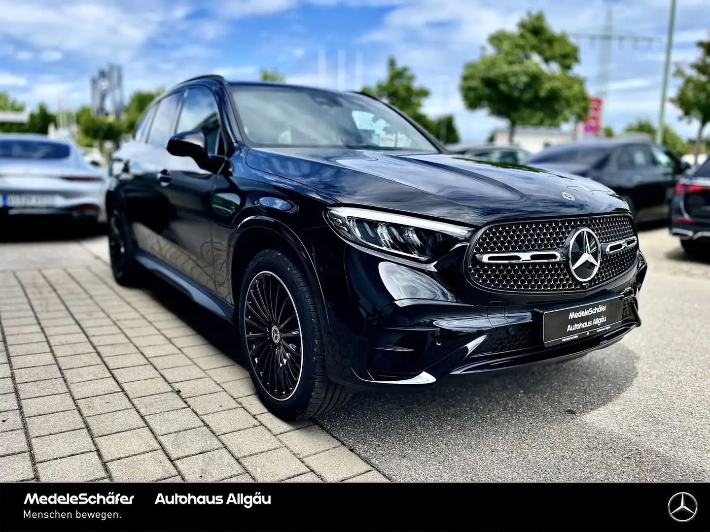 Mercedes-Benz GLC 300 GLC 300 de 4M AMG Night Distr Burm AHK Pano 360° Schwarz - 2