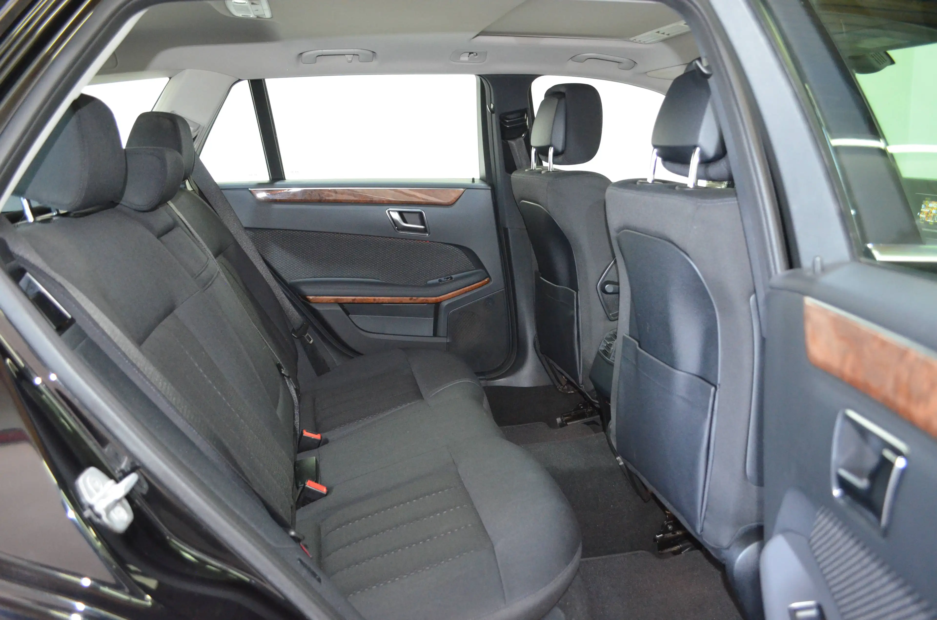 Mercedes-Benz E 250 T CDI 7G-TRONIC ELEGANCE"SCHIEBEDACH"NAVI"AMBIENTE"TEMPOMAT — photo 11