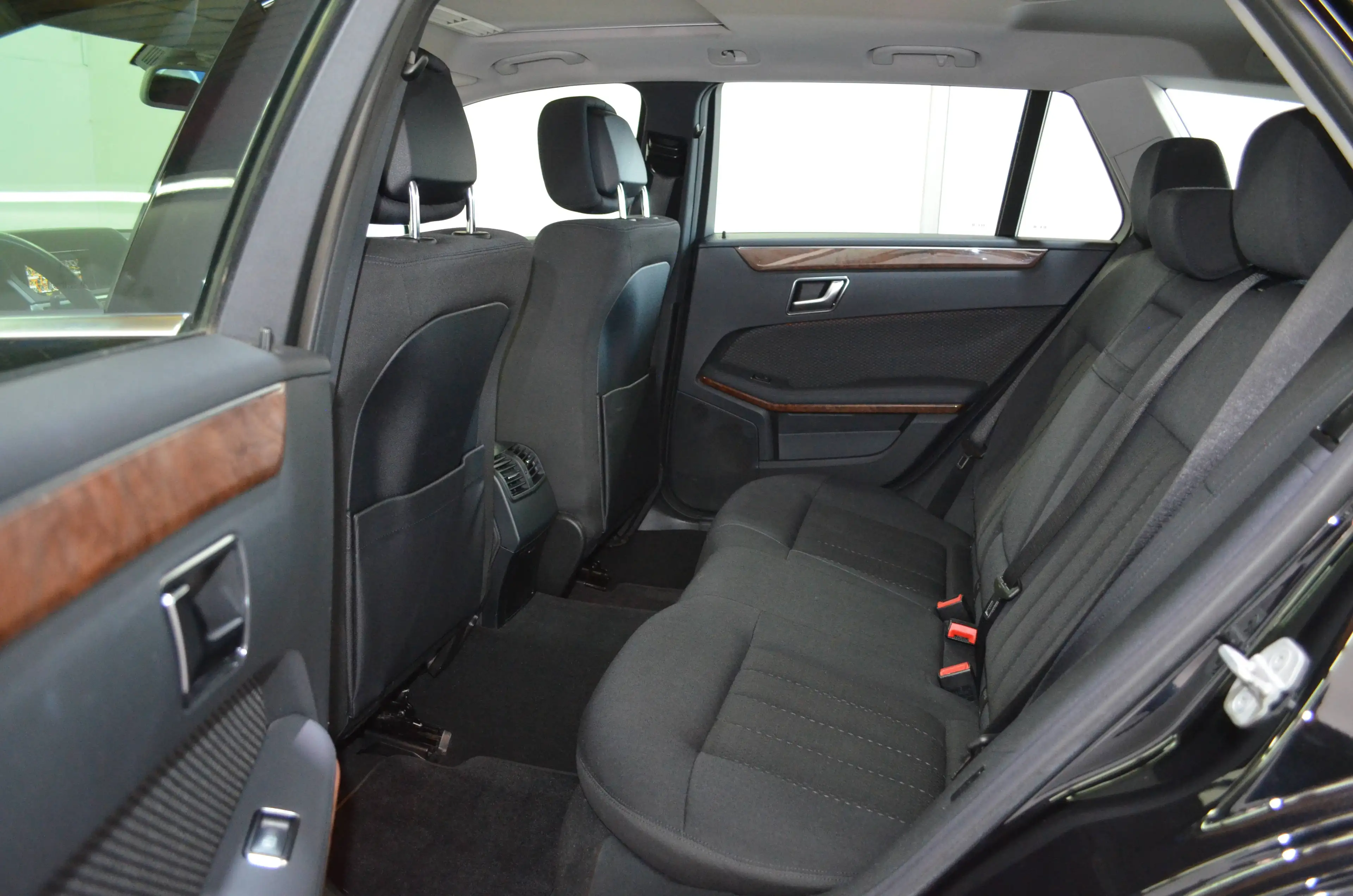 Mercedes-Benz E 250 T CDI 7G-TRONIC ELEGANCE"SCHIEBEDACH"NAVI"AMBIENTE"TEMPOMAT — photo 8