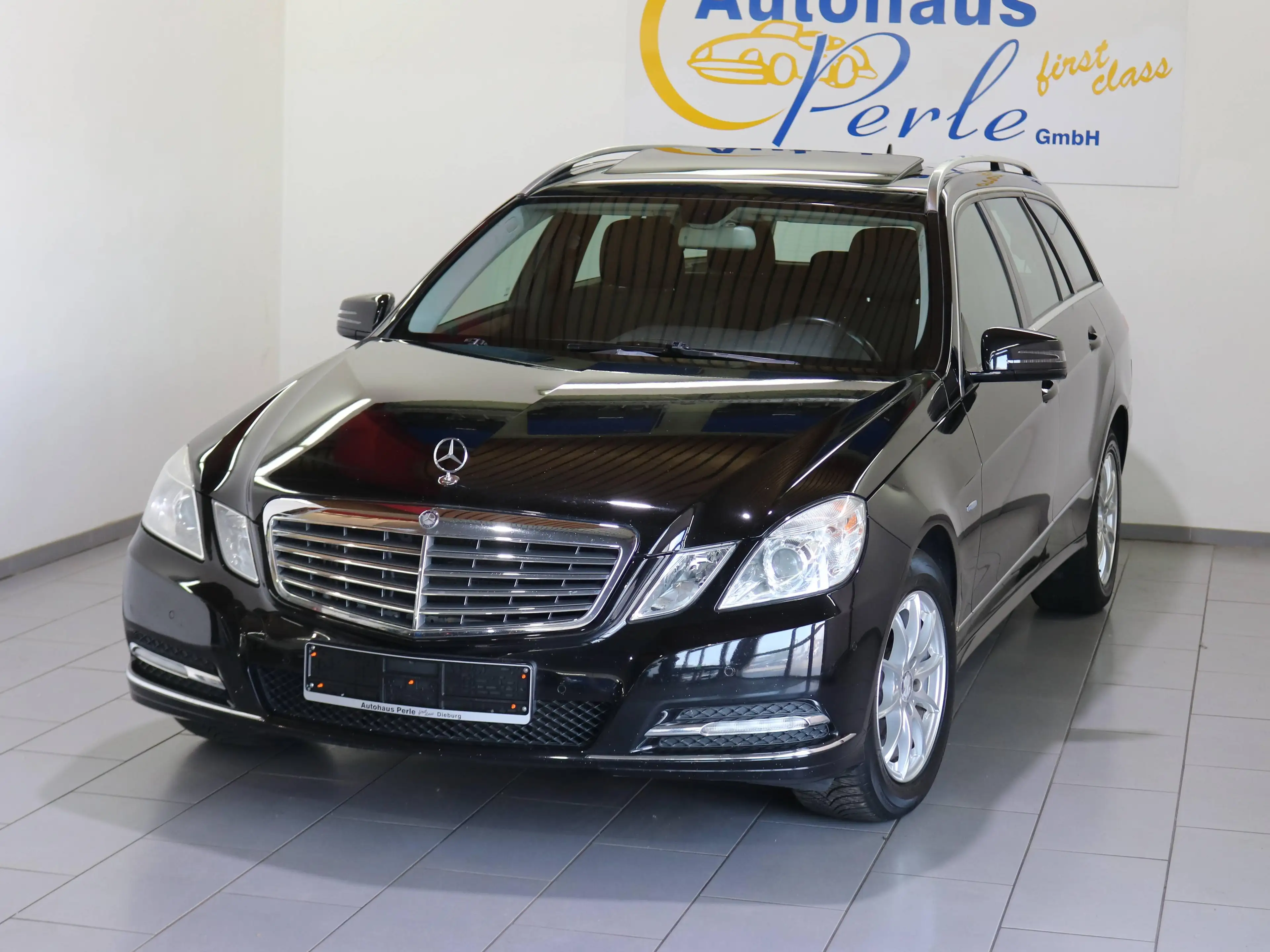 Mercedes-Benz E 250 T CDI 7G-TRONIC ELEGANCE"SCHIEBEDACH"NAVI"AMBIENTE"TEMPOMAT — photo 2
