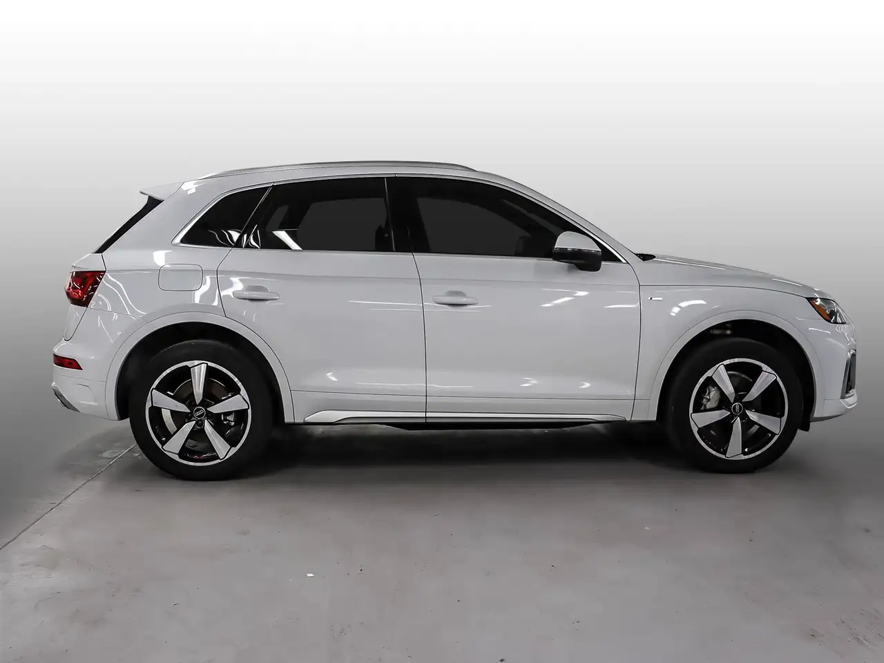 Audi Q5 снимка Audi Q5
