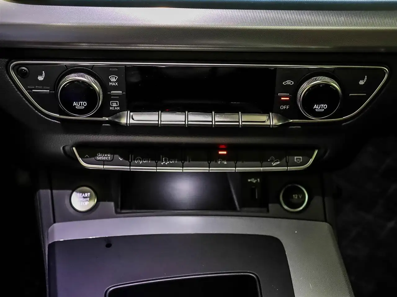 Audi Q5 снимка Audi Q5