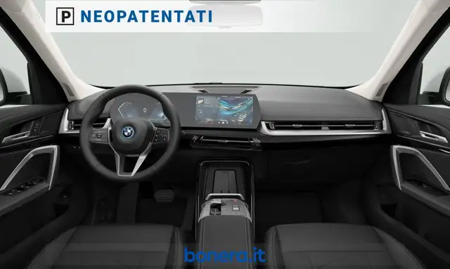 BMW Ix1 view 3