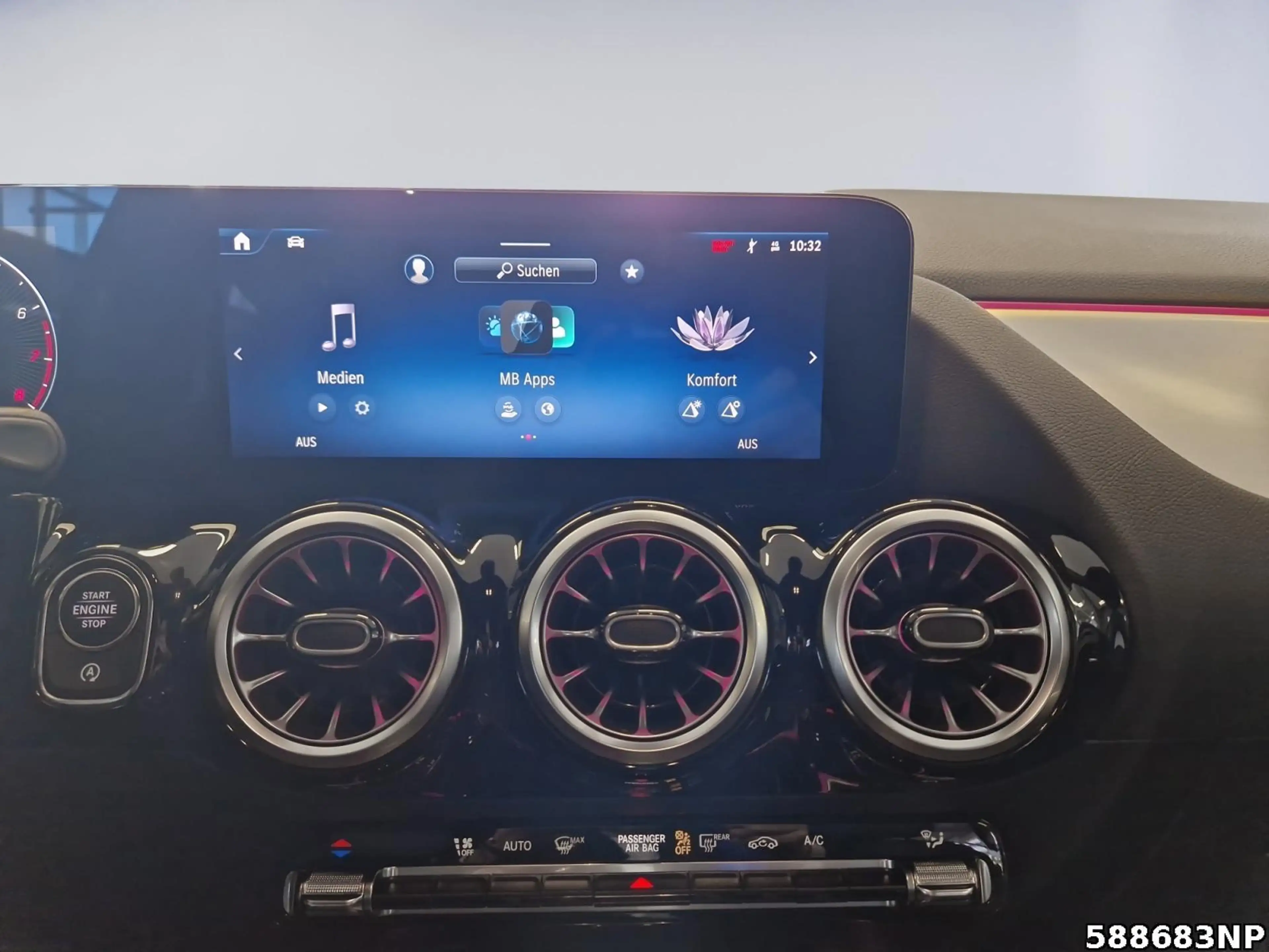 Mercedes-Benz GLA 200 SPECIAL-EDITION+20"+MULTIBEAM+360°+AHK — photo 11