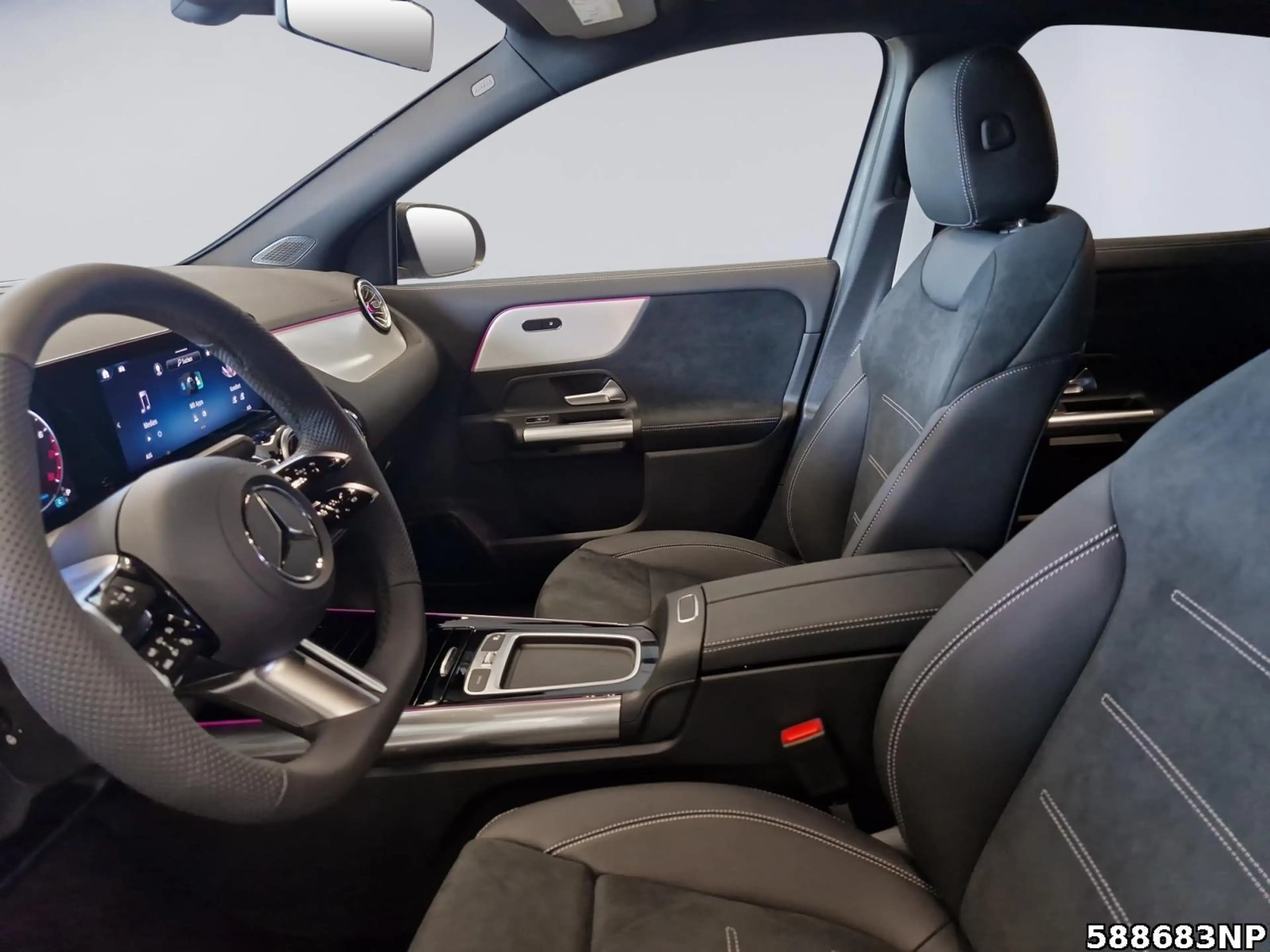 Mercedes-Benz GLA 200 SPECIAL-EDITION+20"+MULTIBEAM+360°+AHK — photo 9