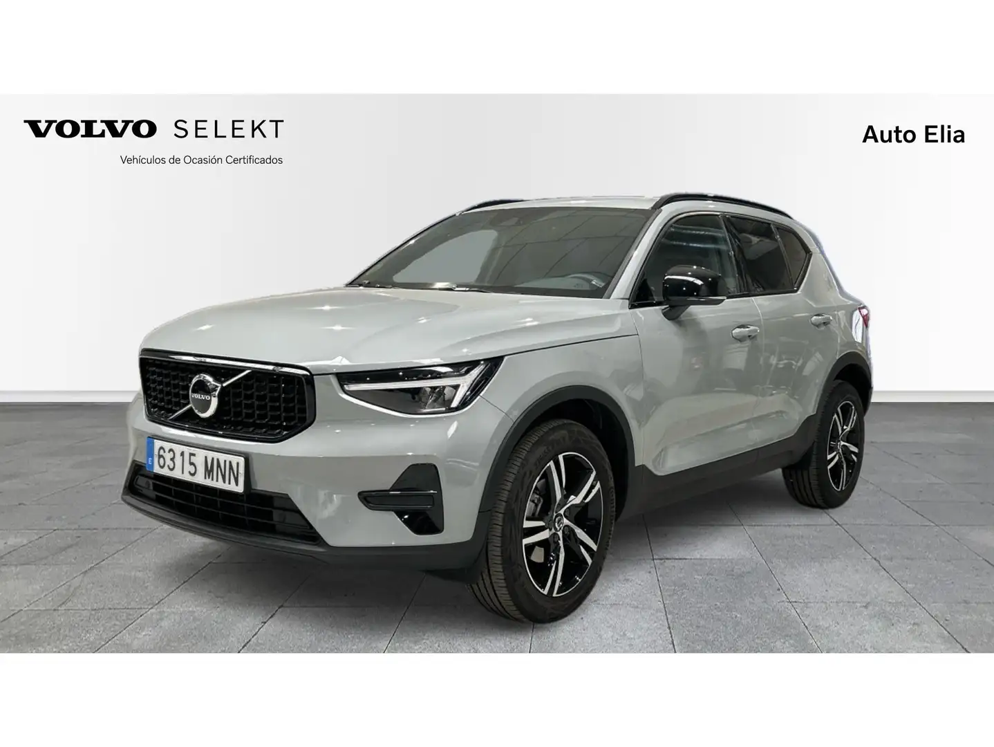 Volvo XC40 T2 Plus Dark Aut. Gris - 1