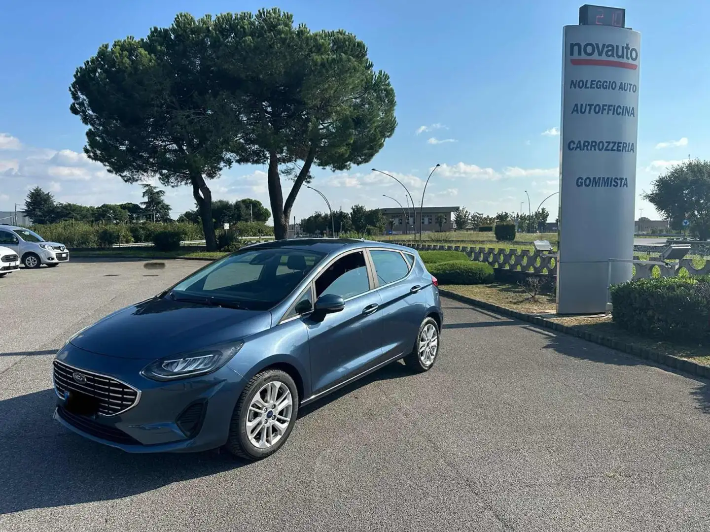 Ford Fiesta 1.1 75 CV 5 porte Titanium Plus Blu/Azzurro - 1