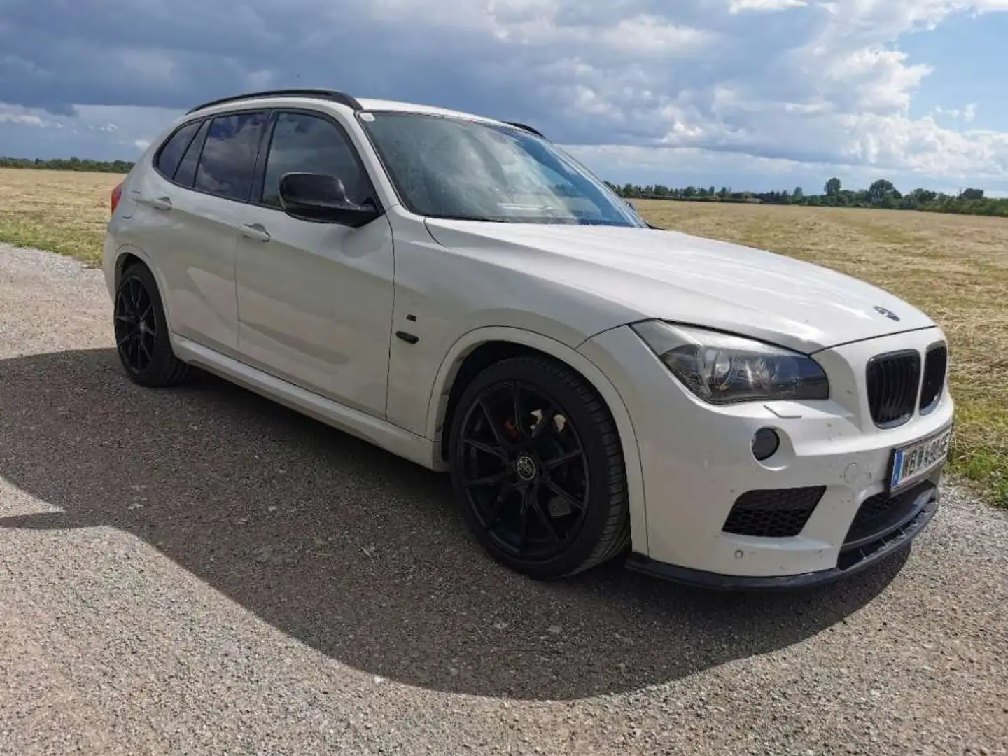 BMW X1 X1 xDrive28i Aut. Weiß - 2