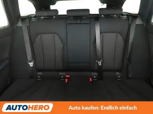 BMW 3 Series view 15