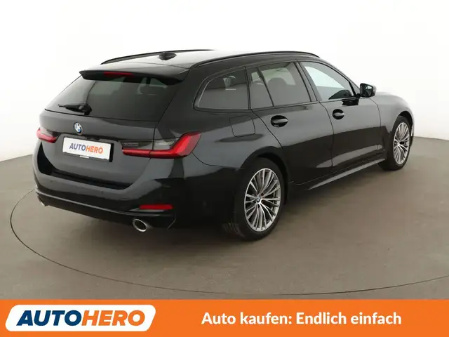 BMW 3 Series view 6