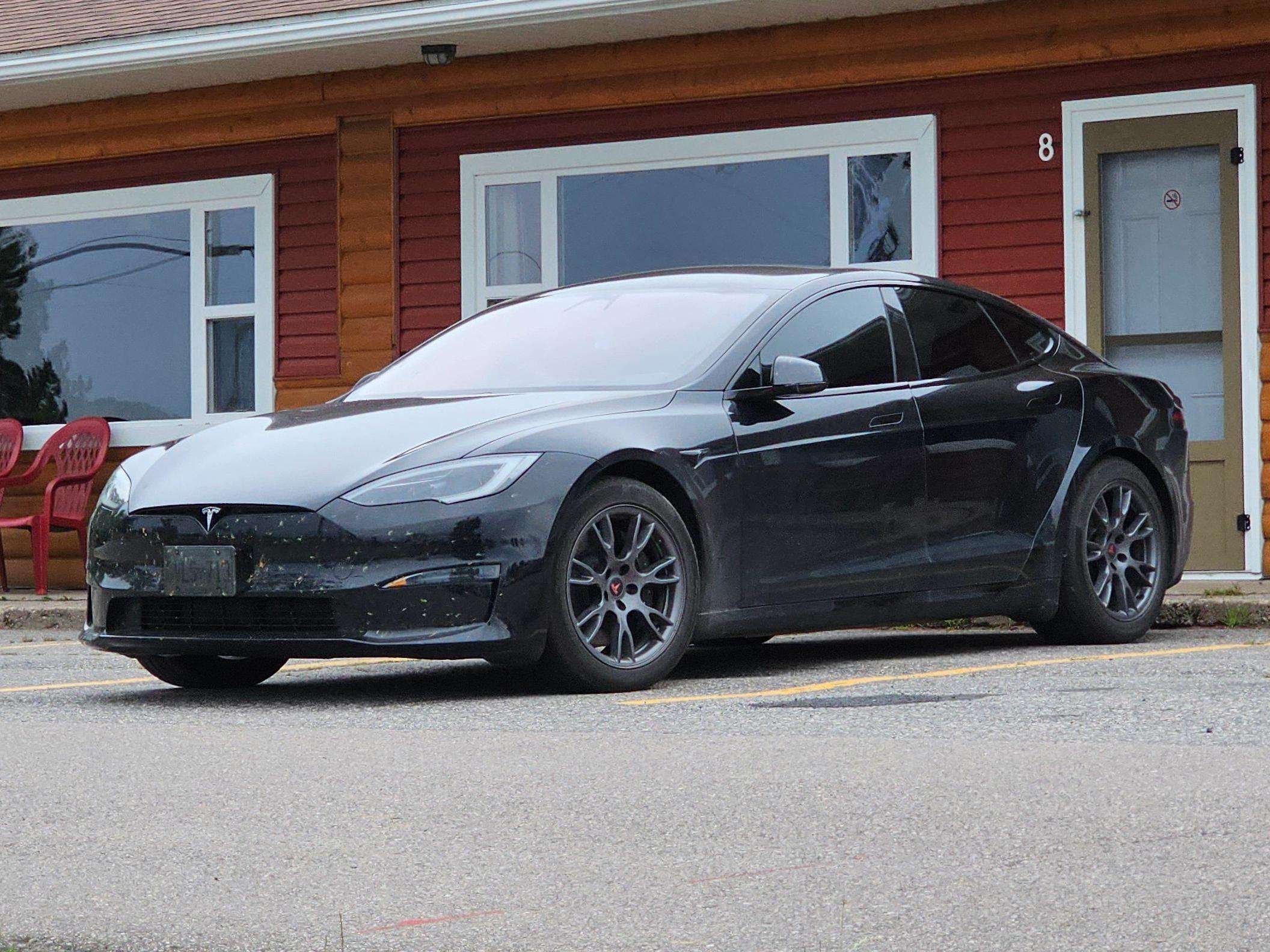 2023 Tesla Model S Rare S with new 2025 PLAID HV pack & PC Gaming Rig thumb 16
