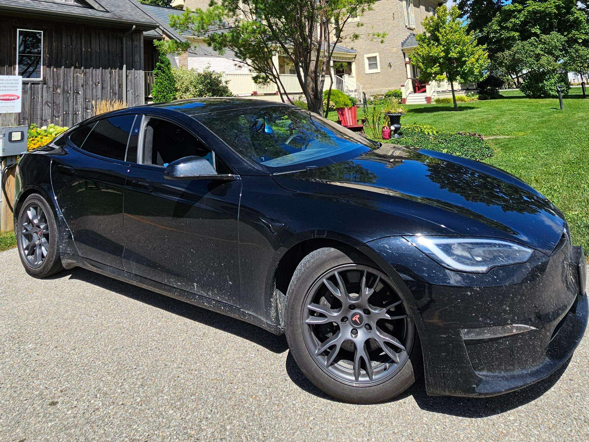 2023 Tesla Model S Rare S with new 2025 PLAID HV pack & PC Gaming Rig thumb 9