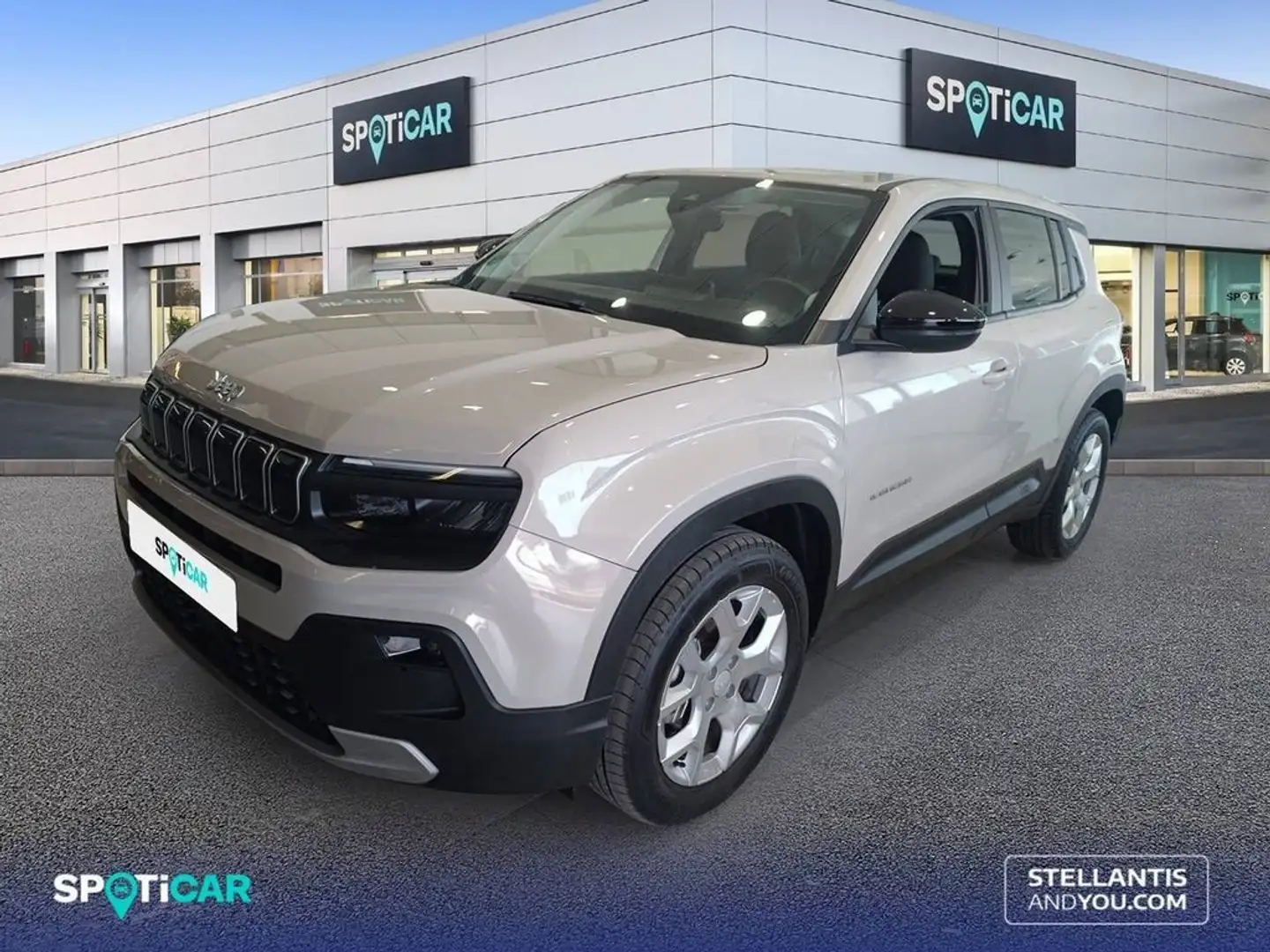 Jeep Avenger 1.2 Altitude 74KW Gris - 1