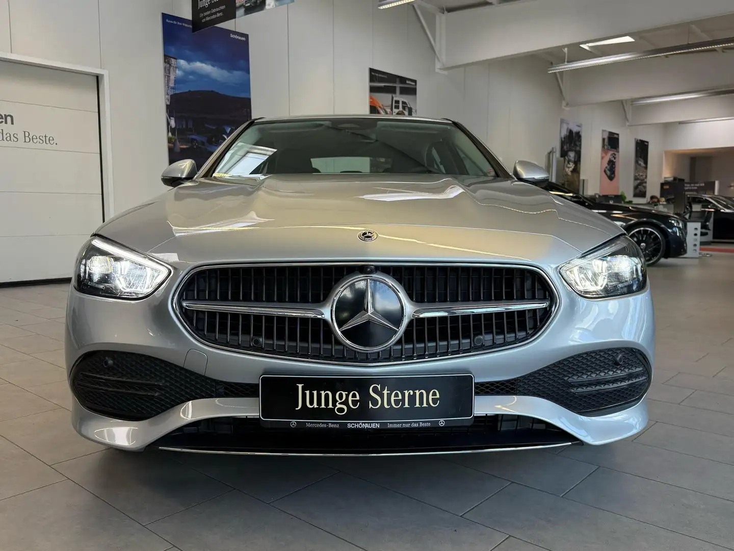 Mercedes-Benz C 180 Avantgarde Adv.+AHK+18"+360°+Winterpaket Silber - 2