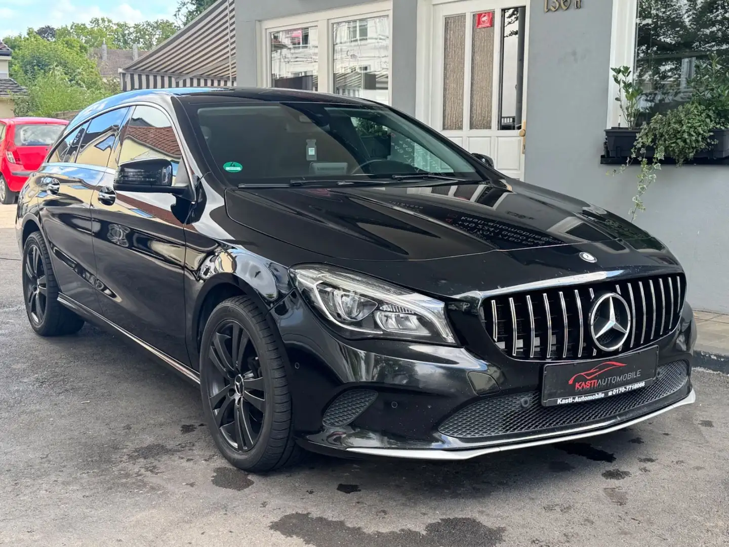 Mercedes-Benz CLA 220 CLA -Klasse Shooting Brake CLA 220 CDI Schwarz - 1