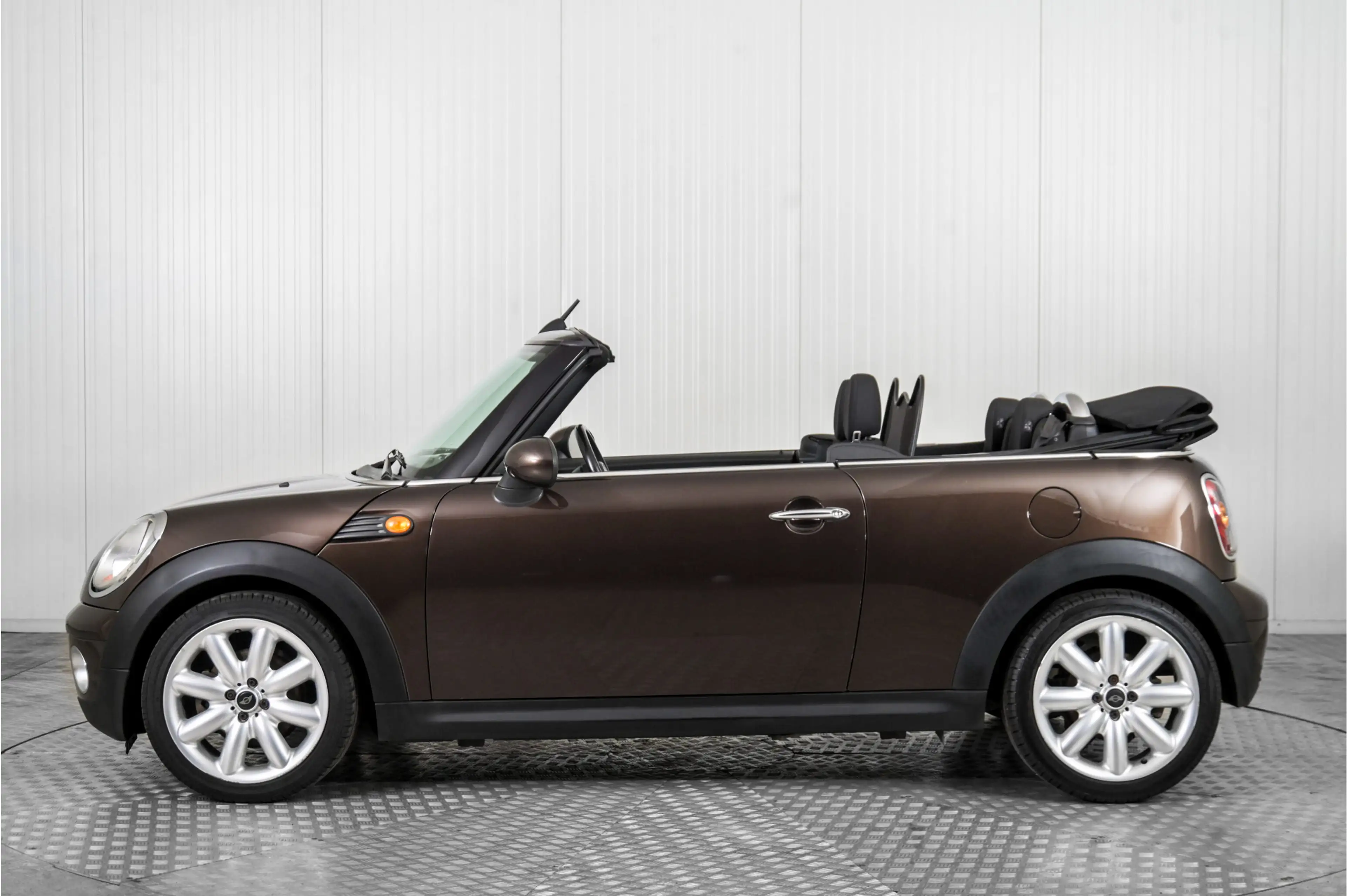 MINI Cooper Cabrio 1.6 Pepper — photo 9