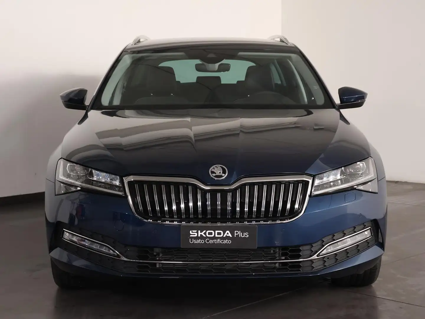 Skoda Superb wagon 2.0 tdi evo style 150cv dsg Blau - 2