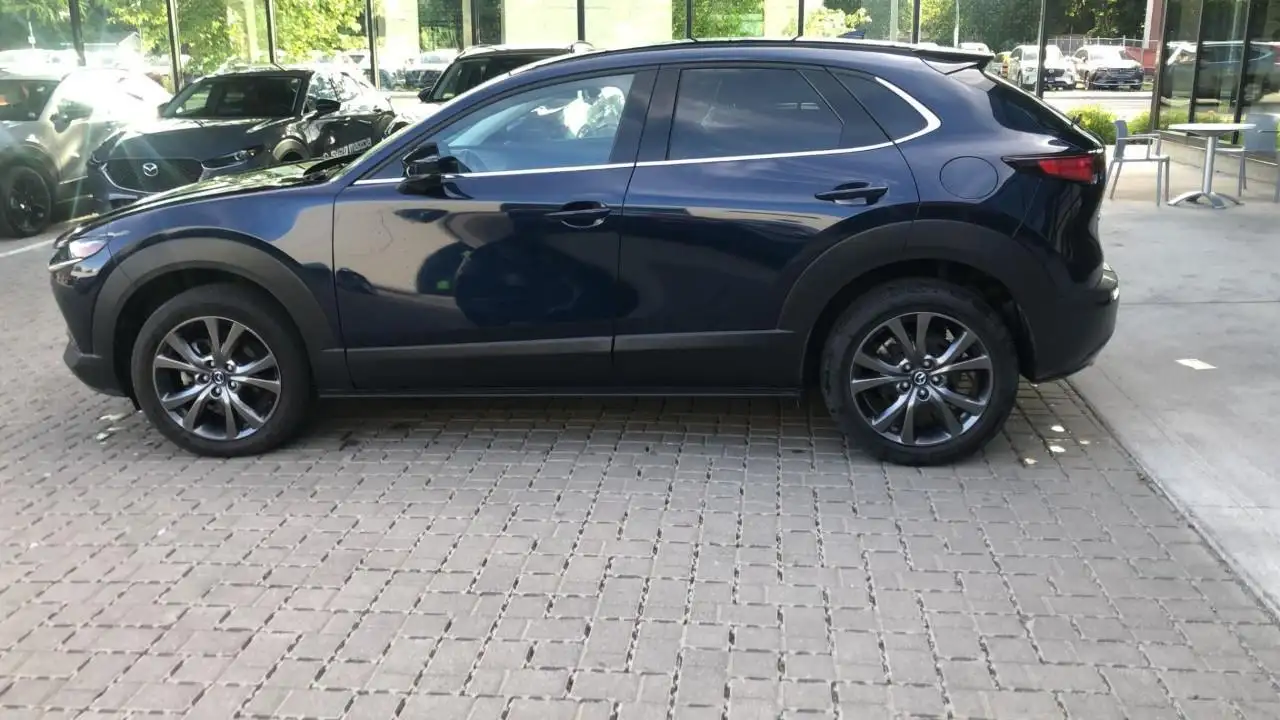 Mazda CX-30 photo Mazda CX-30