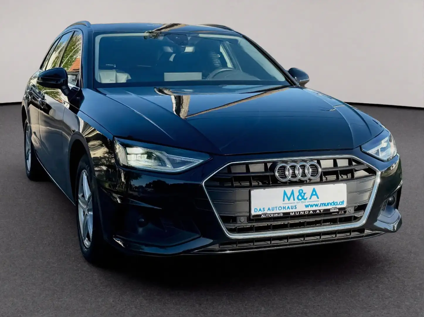 Audi A4 30 TDI Mild-Hybrid/Navi/Leder/Automatik/Garantie Schwarz - 2