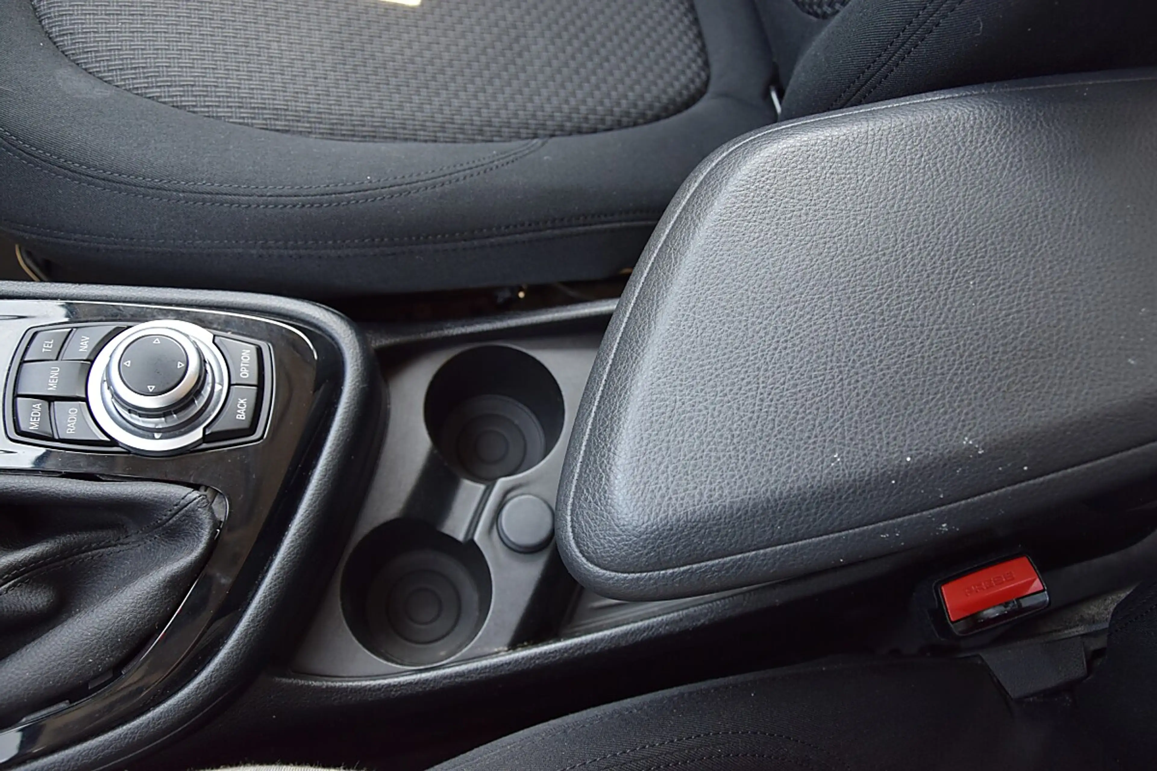 BMW 216 d Active Tourer Advantage AHK — photo 14