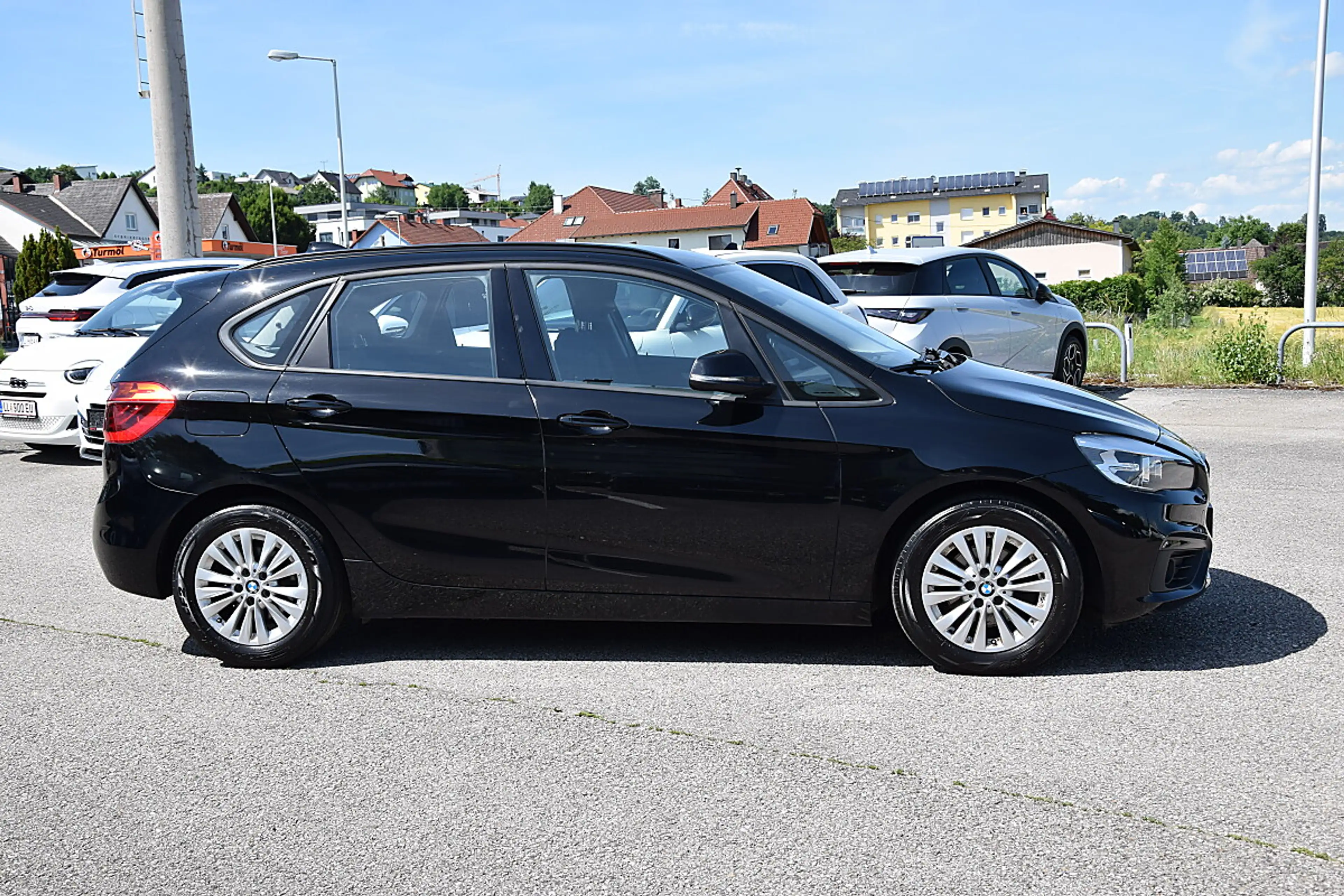 BMW 216 d Active Tourer Advantage AHK — photo 3