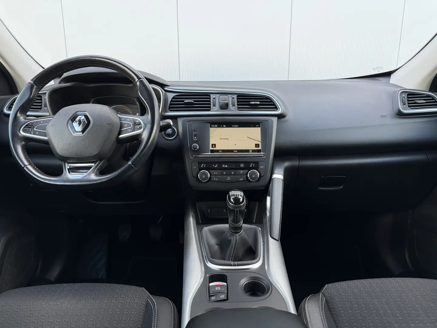 Renault Kadjar 1.2 TCe 130pk Intens Trekhaak/Keyless/Navigatie. Blanco - 2