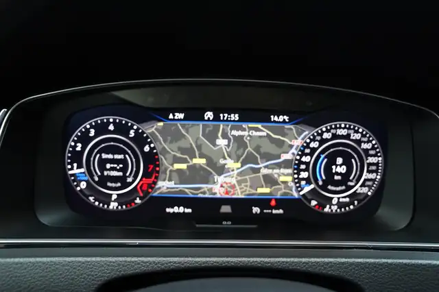 Volkswagen Golf view 14