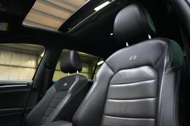 Volkswagen Golf view 12