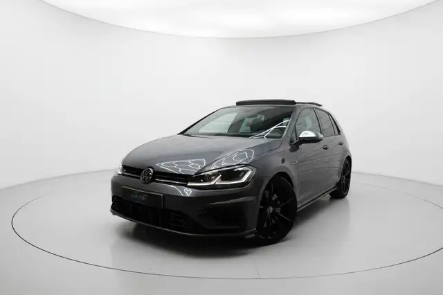 Volkswagen Golf view 22