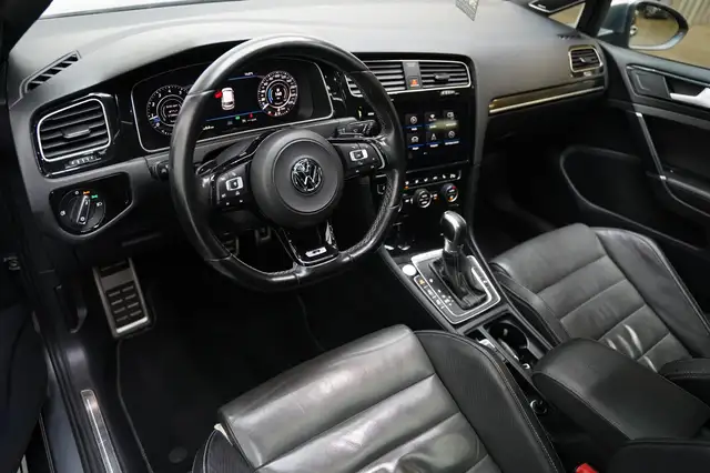 Volkswagen Golf view 29