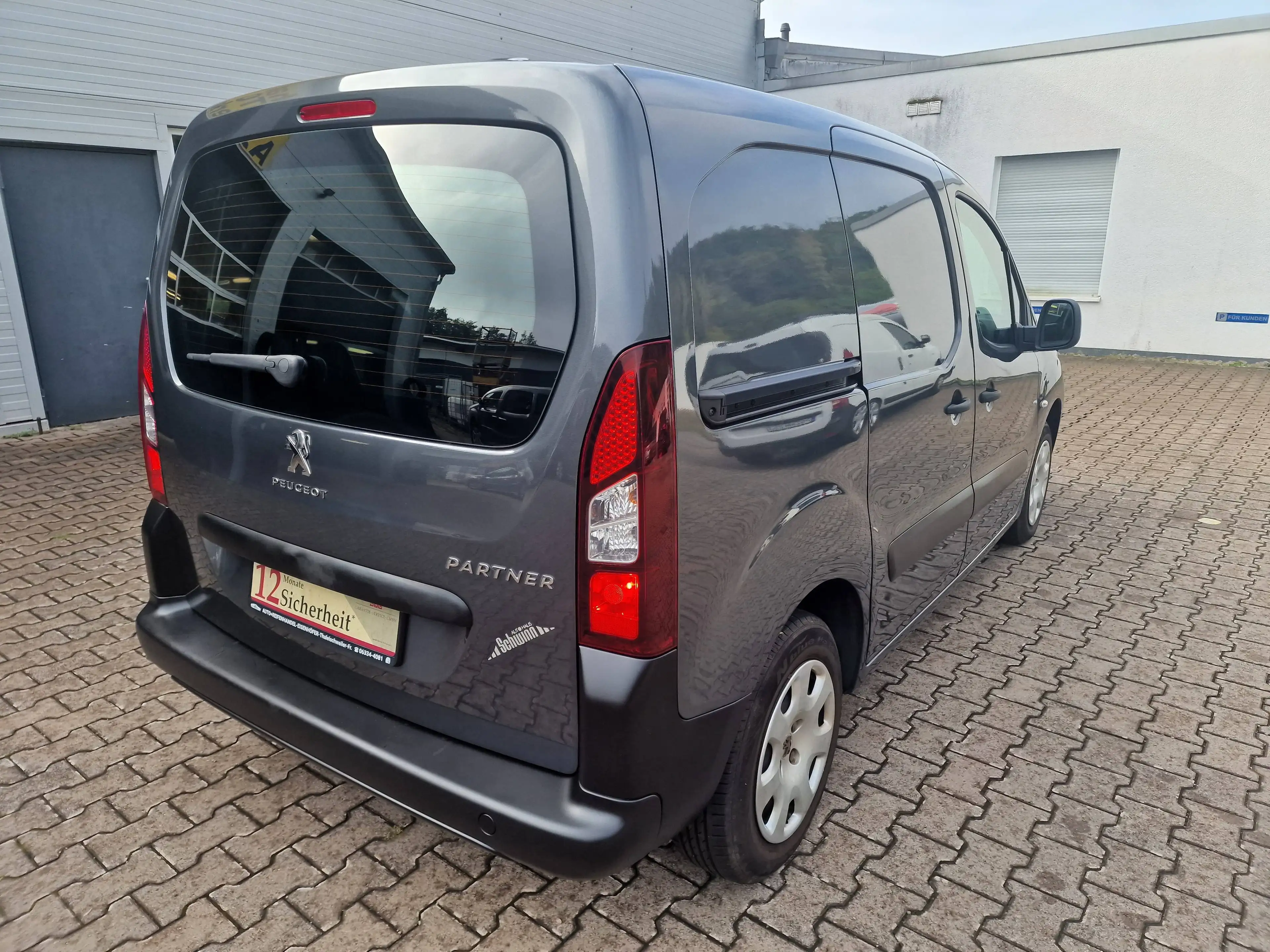 Peugeot Partner L1 Komfort 3 SITZER aus 1.Hand — photo 9