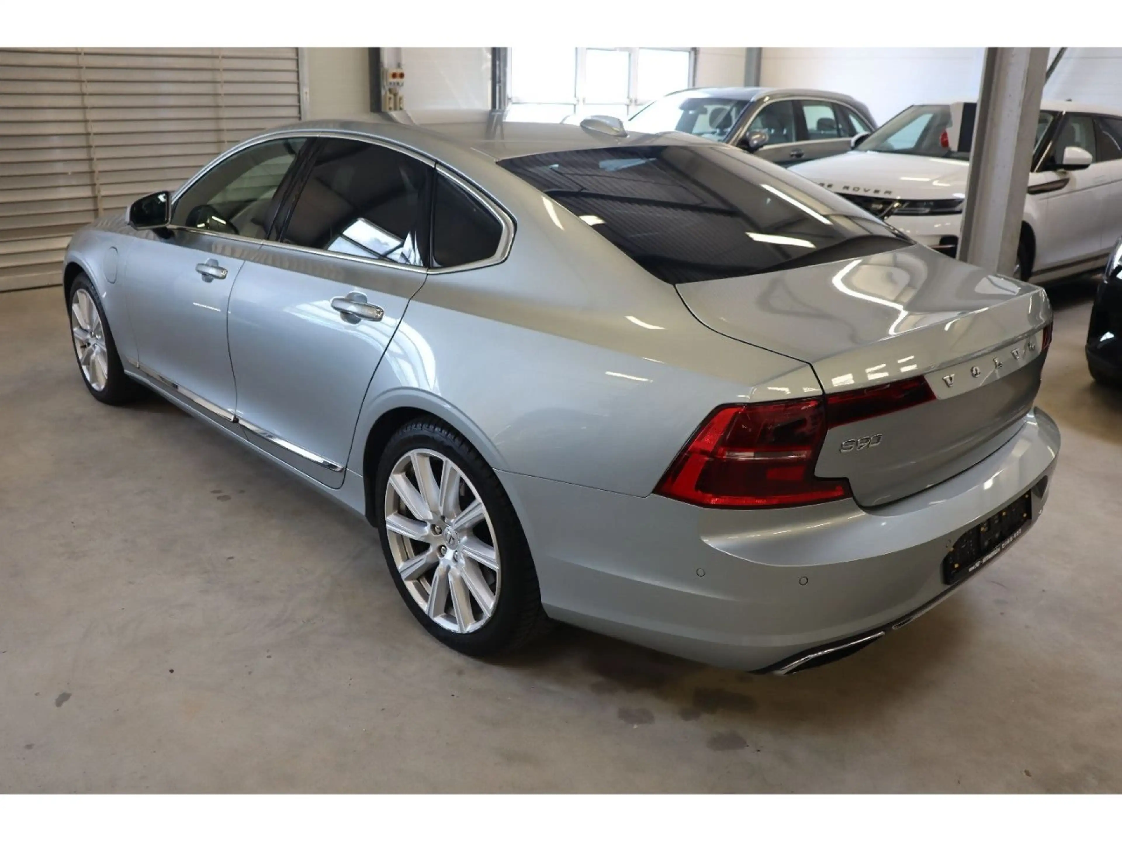 Volvo S90 Inscription Plug-In Hybrid AWD ACC HUD 360°K — photo 10