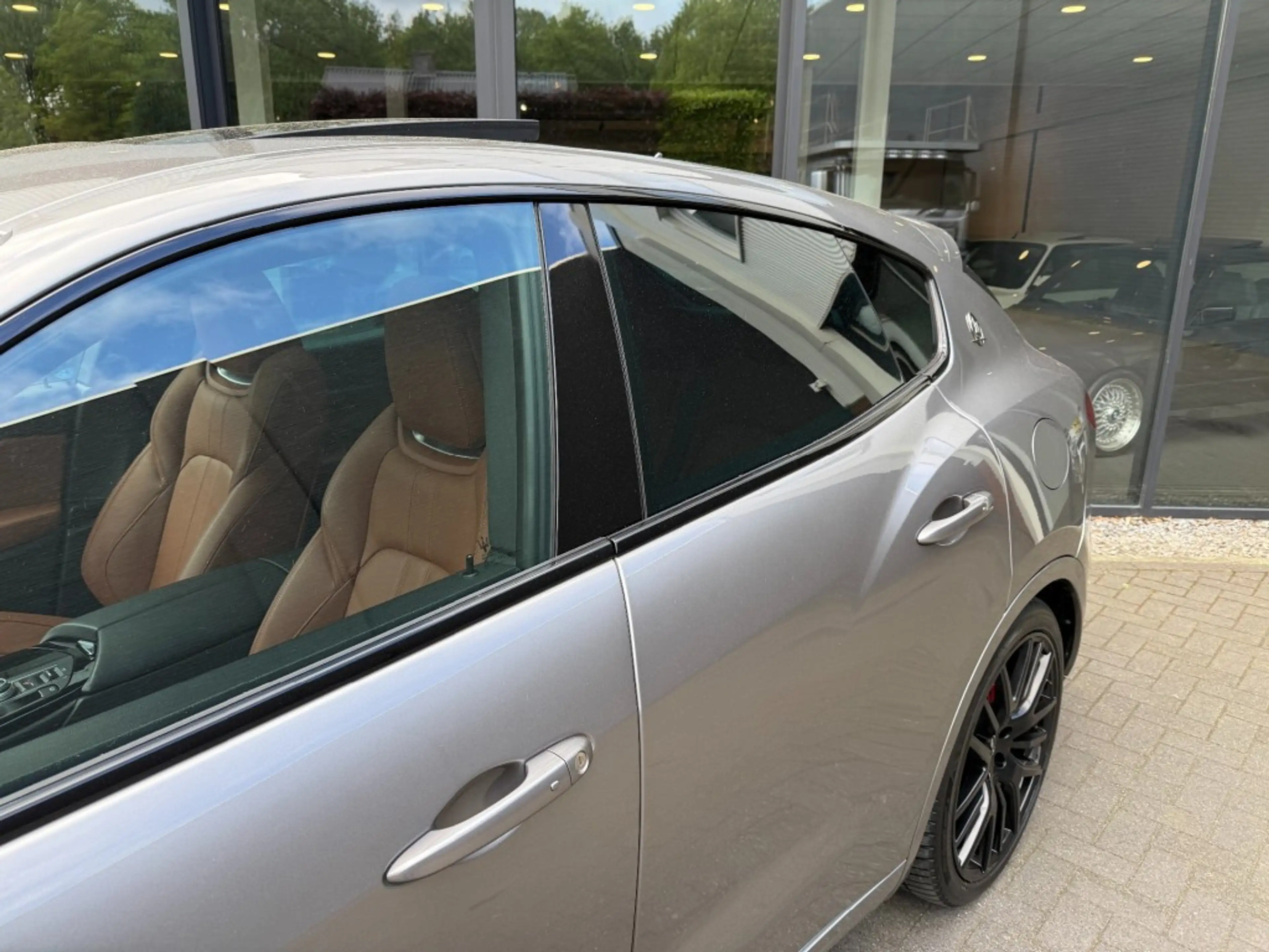 Maserati Levante 3.0 V6 D AWD Gran Sport — photo 8