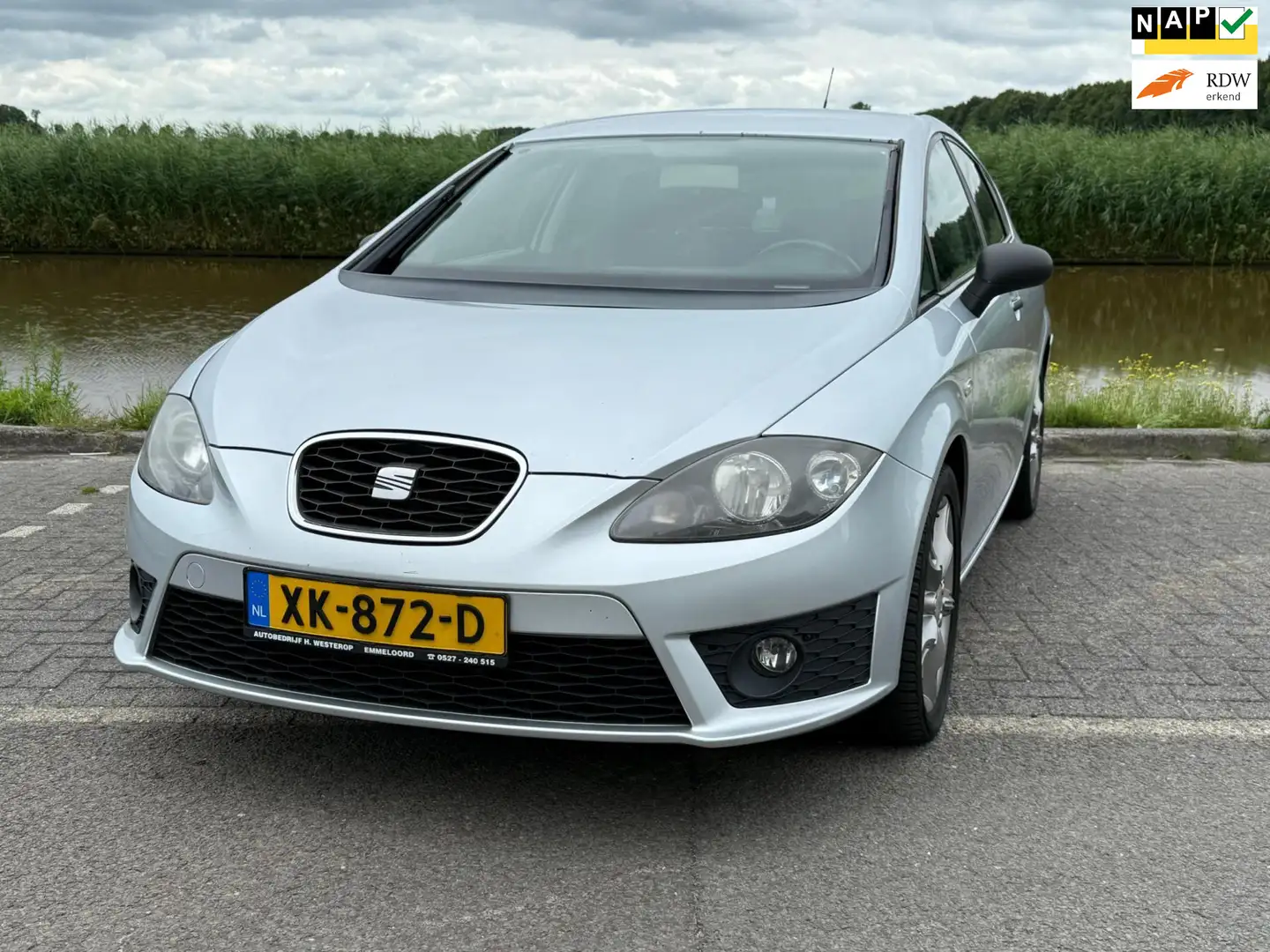 SEAT Leon 1.4 TSI Businessline Grijs - 1