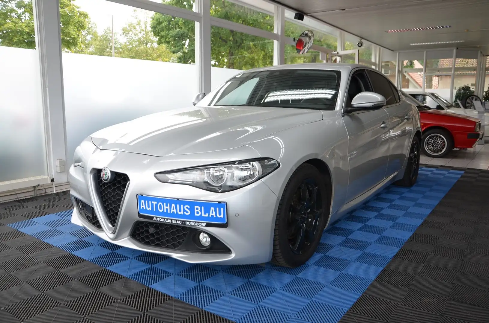 Alfa Romeo Giulia 2.2 JTDM Super *AUTOMATIK*NAVI*2.HAND* Argent - 1