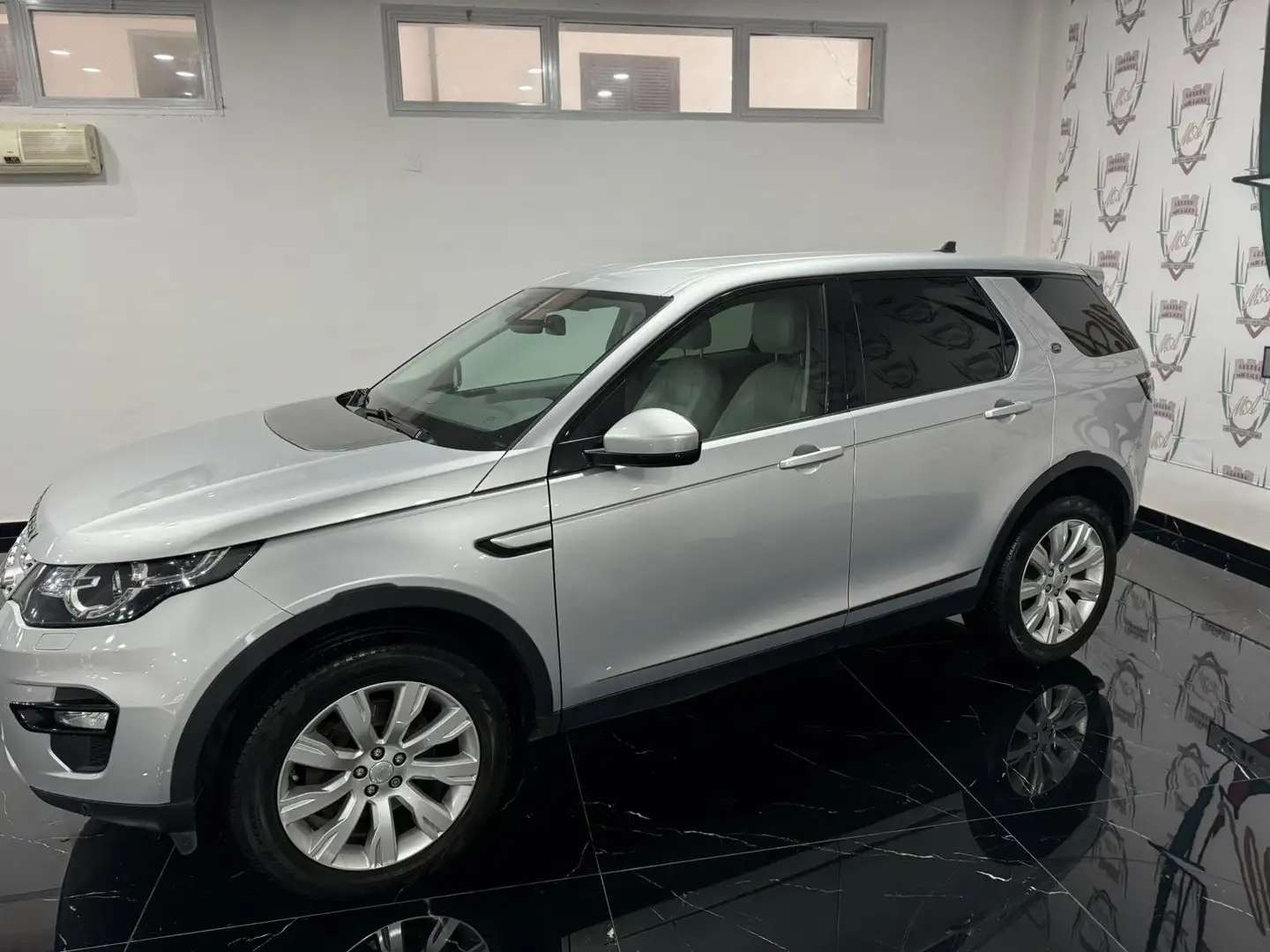 Land Rover Discovery Sport Discovery Sport 2.0 td4 HSE awd 180cv auto Grigio - 2