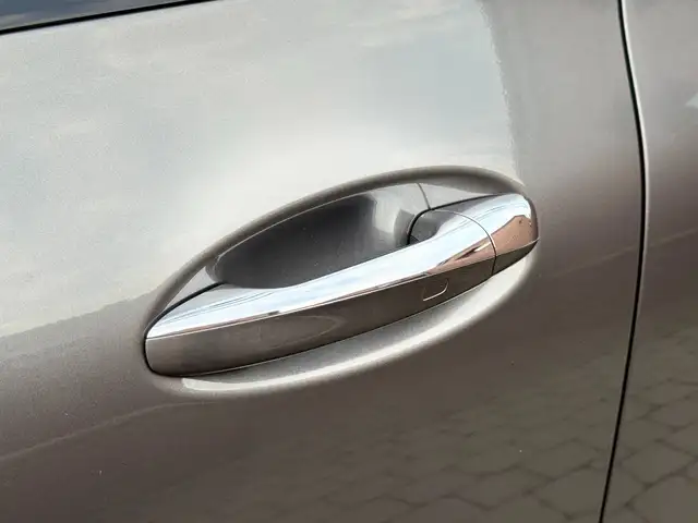 Mercedes-Benz Cla Class view 7