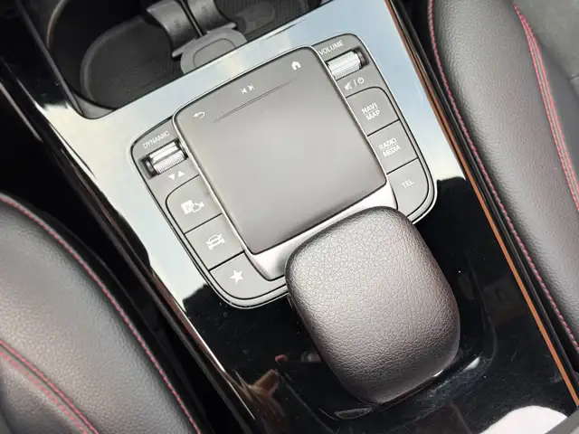 Mercedes-Benz Cla view 30