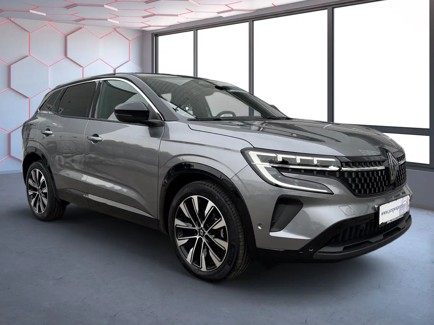 Renault Austral Mild-Hybrid 160 Techno Aut. NP 41.424.- *-22% Grau - 2