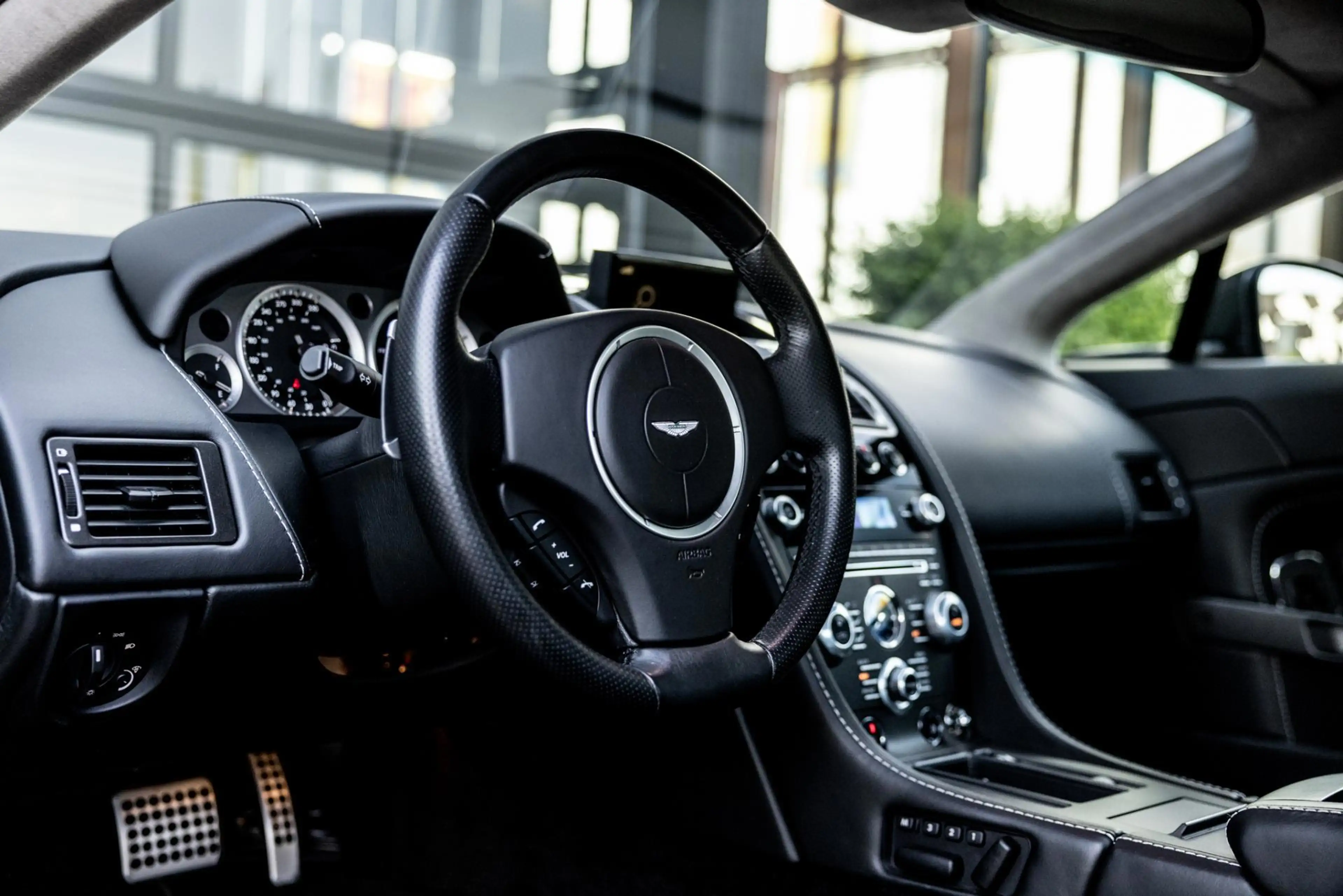 Aston Martin Vantage V8 4.7 V8 Sportshift 426 PK, Kroymans Onderhouden, — photo 12