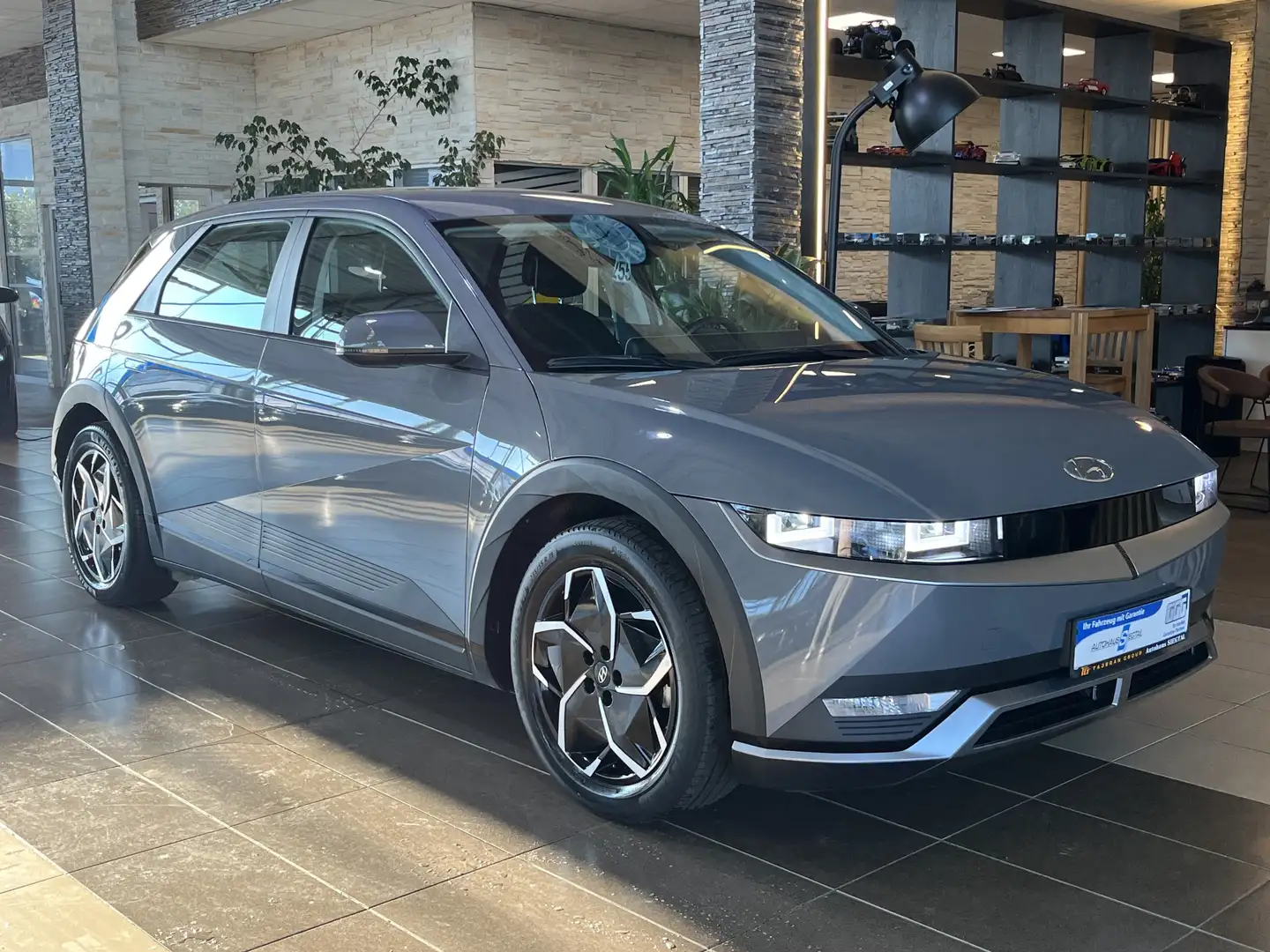 Hyundai IONIQ 5 Navi NSCC R.Cam LED Navi NSCC R.Cam SHZ Gris - 1