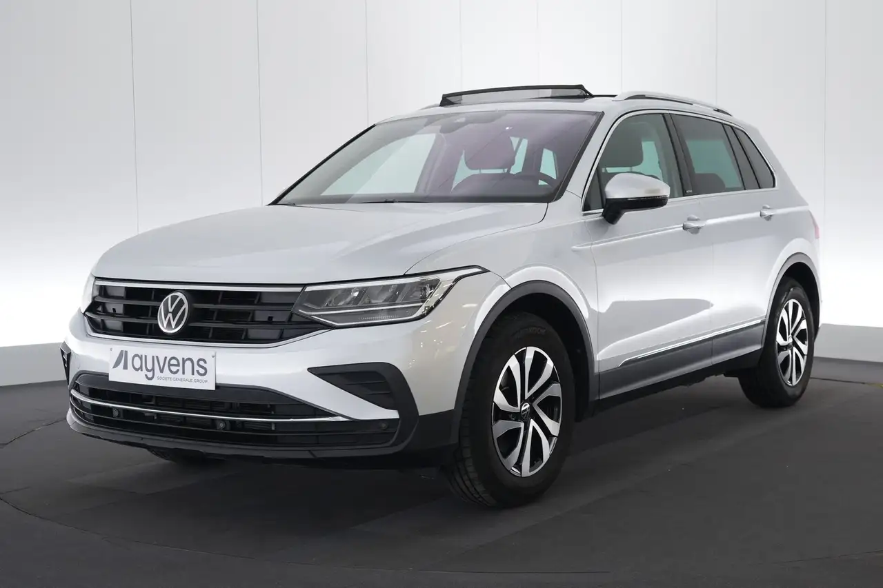 Volkswagen Tiguan 1.5 TSI Active LED GPS PDC CAM Pano Verw. Zetels T