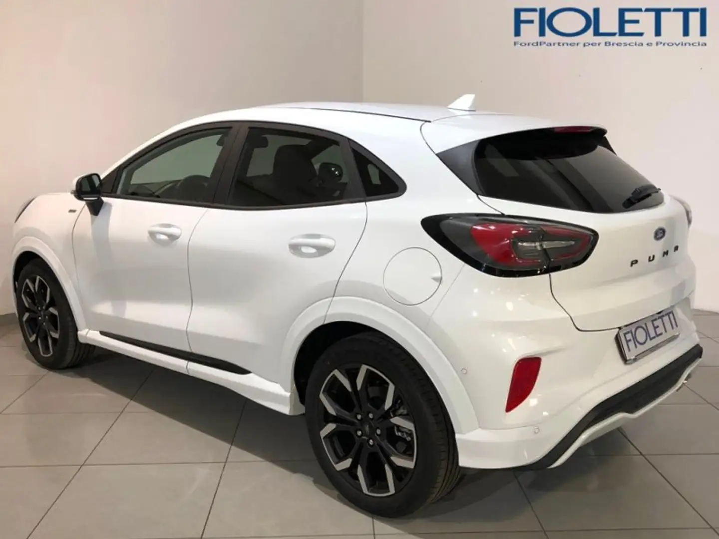 Ford Puma 1.0 ECOBOOST HYBRID 125 CV S&S ST-LINE X Білий - 2