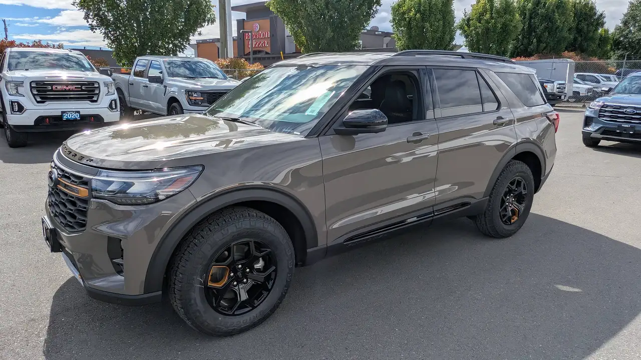 Ford Explorer снимка Ford Explorer
