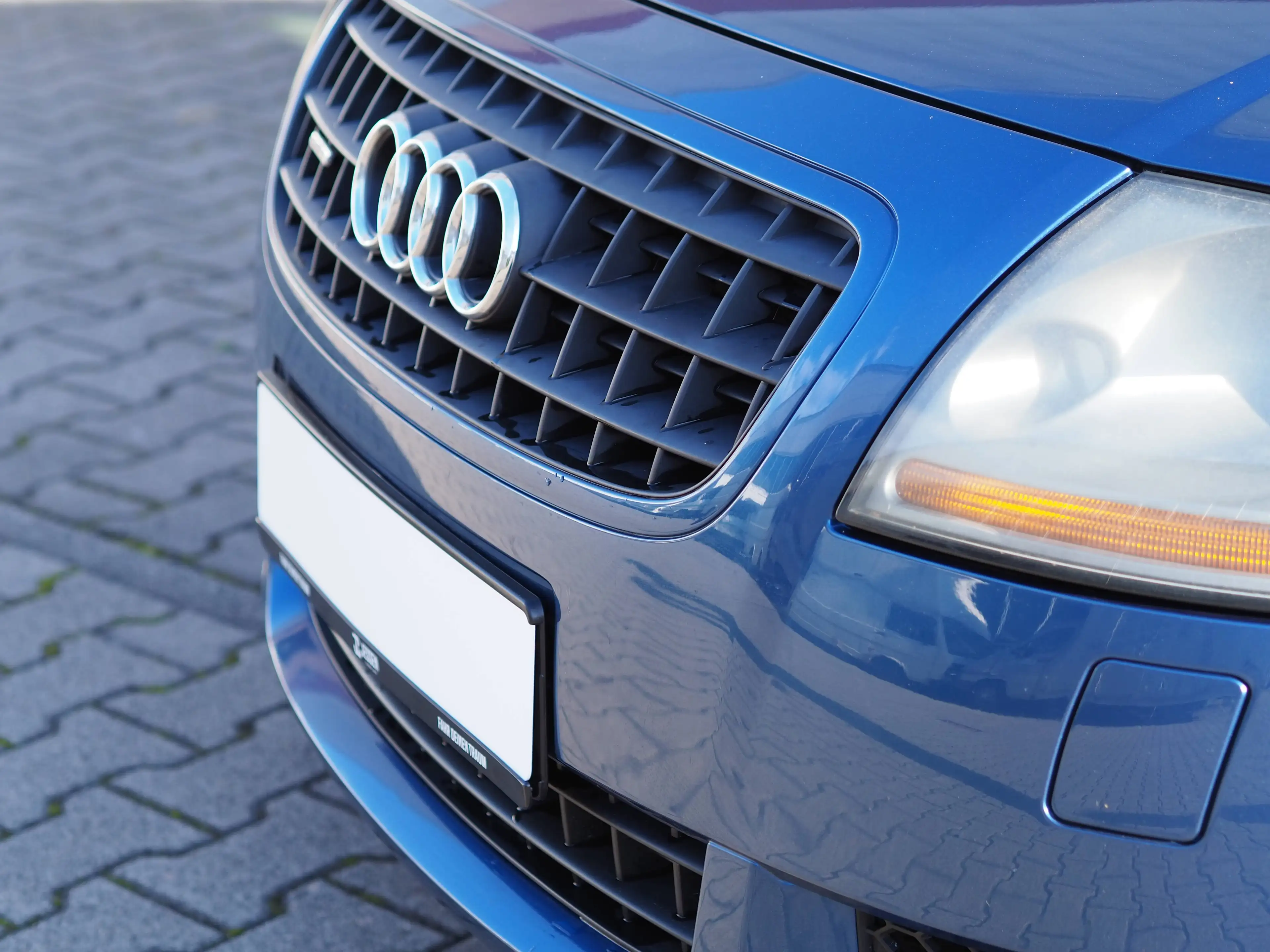 Audi TT TT Coupe 3.2 quattro DSG — photo 4