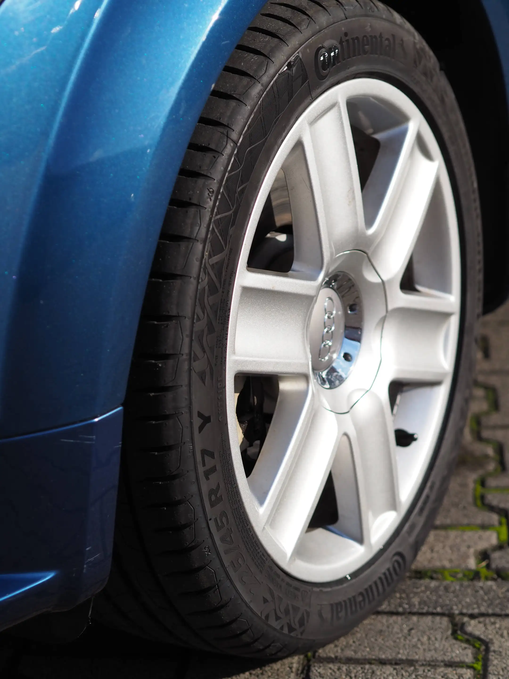 Audi TT TT Coupe 3.2 quattro DSG — photo 3