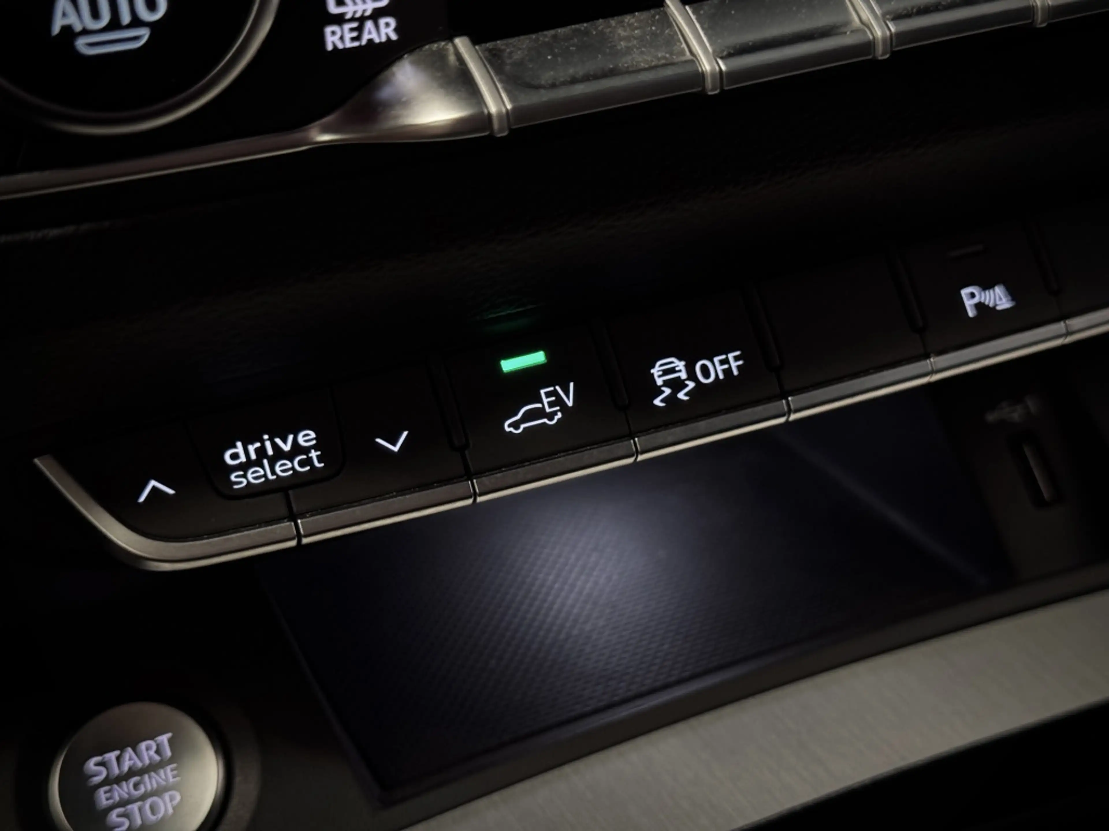 Audi Q5 Sportback 55 TFSI e quattro S line | SOH 98% | B&O — photo 37